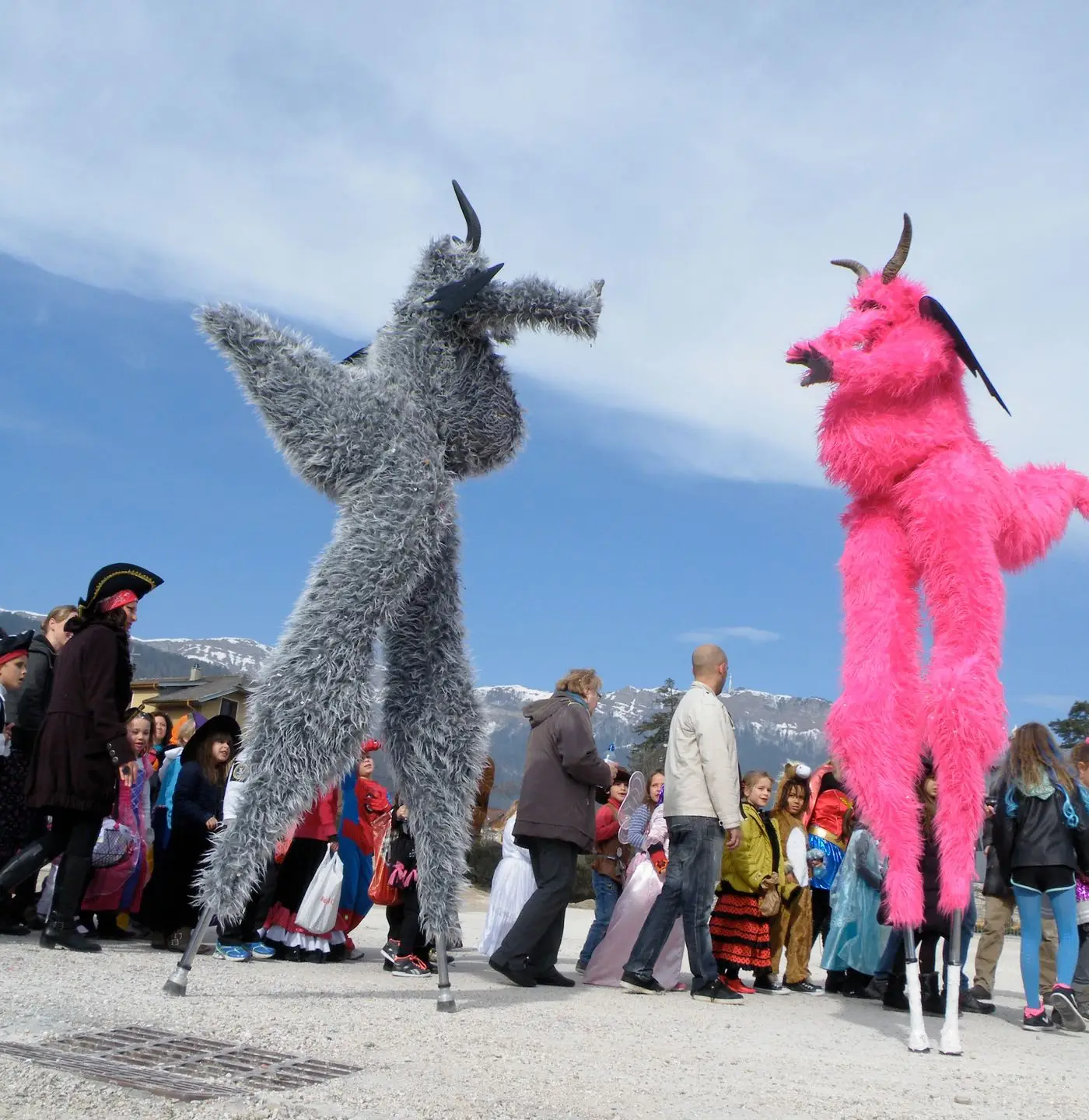 Parade de dragons de la Compagnie Farandole