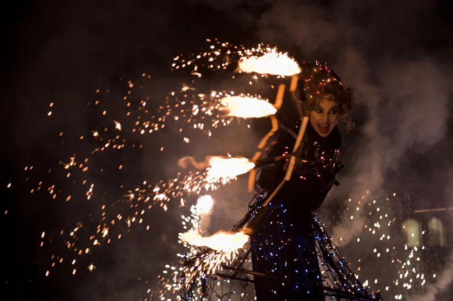 Luminous parade by Compagnie Farandole