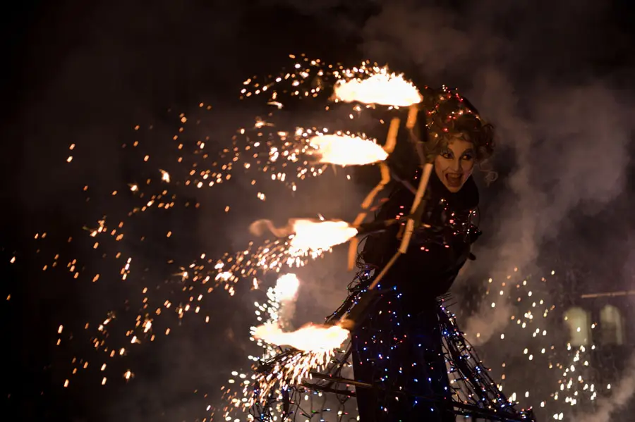 Artistes de la Compagnie Farandole en mouvement