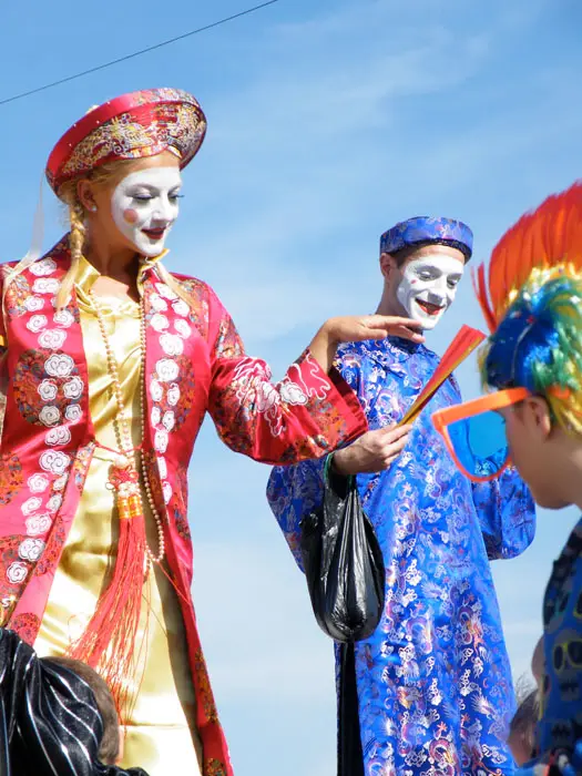 Les Routes de la Soie